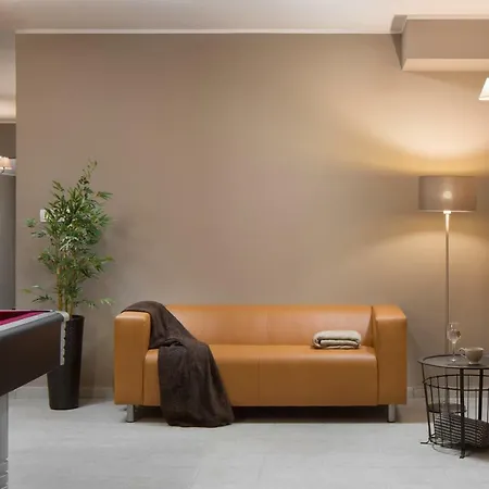 Sara Willa Vranje Selo