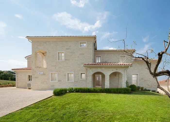 Sara Vila Vranje Selo